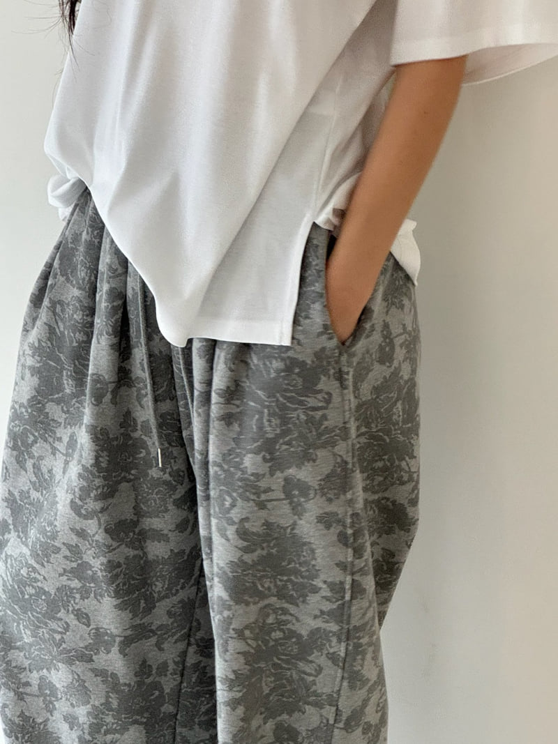 Neroli36 - Korean Women Fashion - #thelittlethings - H Flower Brushed Fleece Pants - 8