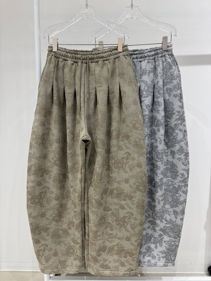 Neroli36 - Korean Women Fashion - #vintageinspired - H Flower Brushed Fleece Pants