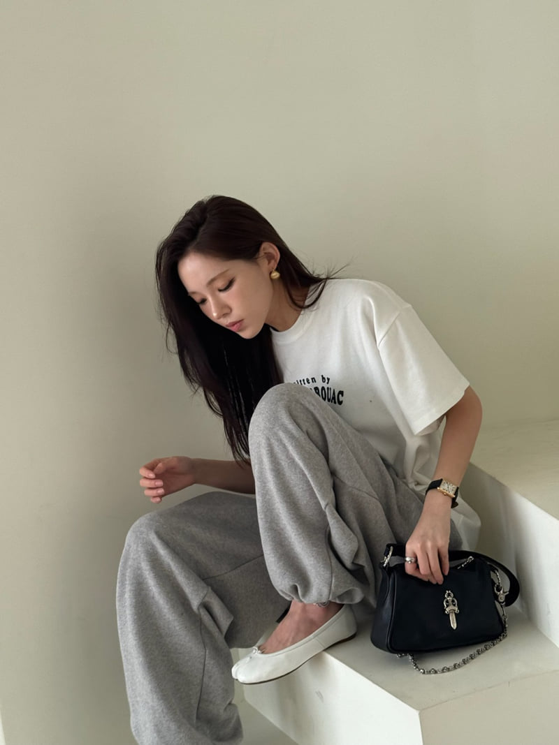 Neroli36 - Korean Women Fashion - #womensfashion - Bear Short Sleeve Tee - 10