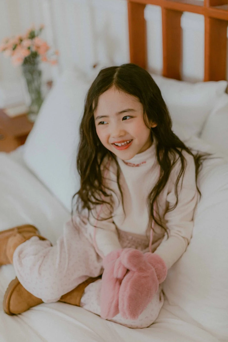 Night Bebe - Korean Baby Fashion - #babyootd - Winter Fluffy Gloves - 3