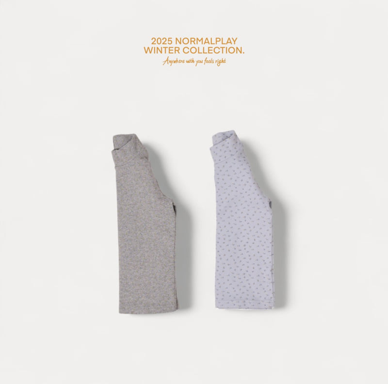 Normalplay - Korean Children Fashion - #magicofchildhood - Small Flower Turtleneck Tee