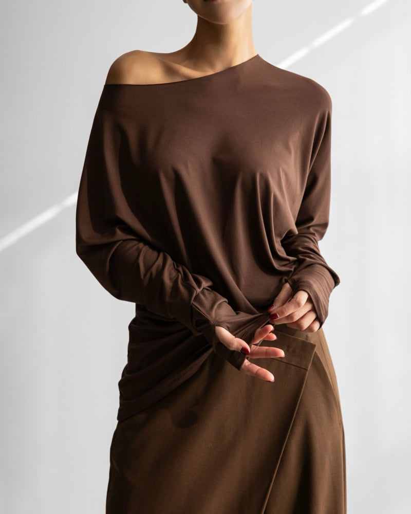 Paper Moon - Korean Women Fashion - #momslook - Unbalanced Jersey Finger Hole Tee - 5