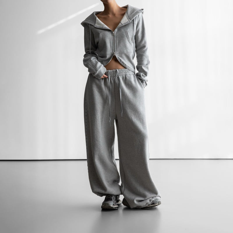 Paper Moon - Korean Women Fashion - #momslook - Oversized Eyelet Line Detail Sweat Wide Pants - 2