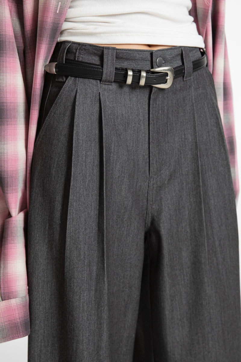 Paper Moon - Korean Women Fashion - #momslook - Pleated Twill Denim Wide Trousers - 12