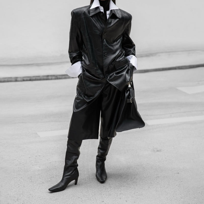 Paper Moon - Korean Women Fashion - #momslook - Classic Wide Fit Shiny Bermuda Trousers - 5