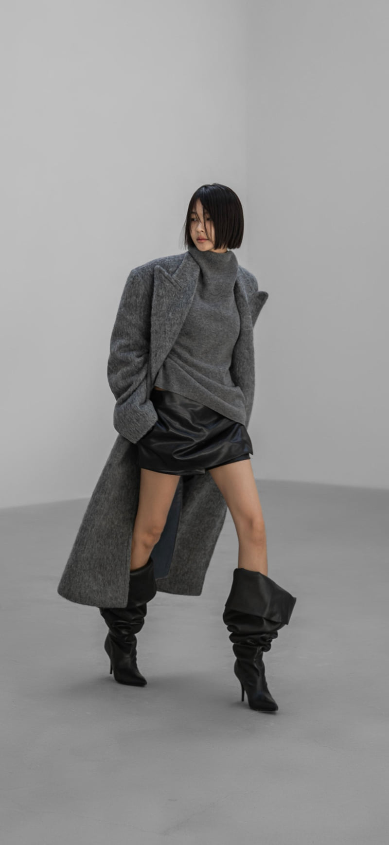 Paper Moon - Korean Women Fashion - #restrostyle - Peaked Lapel Mohair Maxi Oversized Coat - 3