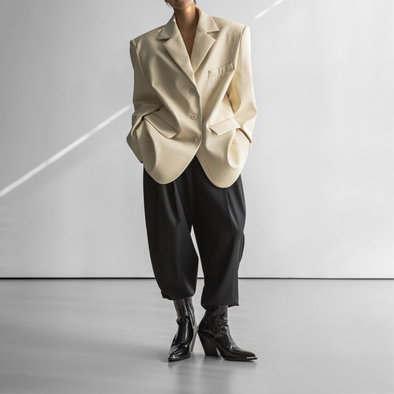 Paper Moon - Korean Women Fashion - #romanticstyle - Oversized Shiny Three Button Blazer - 2