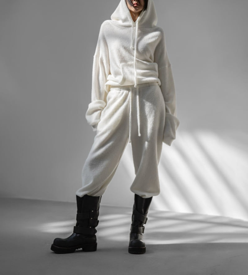 Paper Moon - Korean Women Fashion - #thelittlethings - Hairy Texture Cozy Jogger Pants - 2