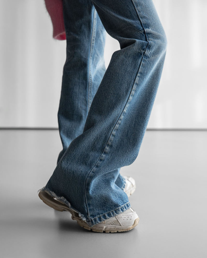 Paper Moon - Korean Women Fashion - #vintageinspired - Classic Flare Denim Blue Jeans - 6
