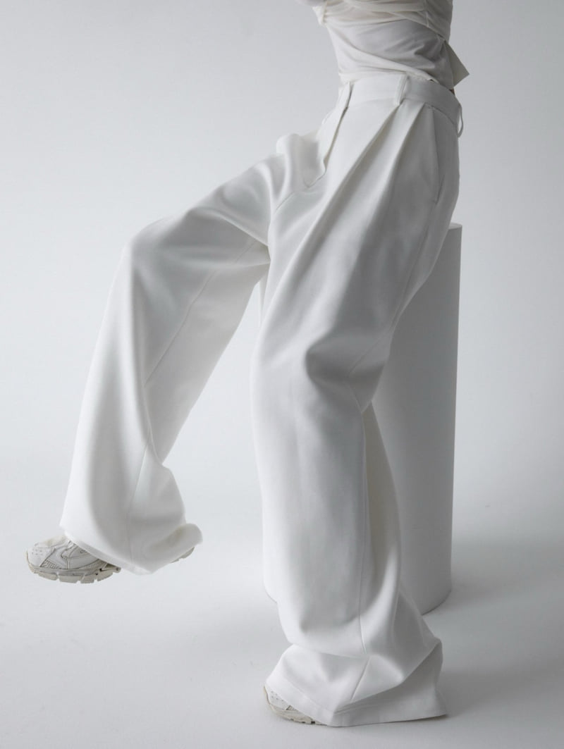 Paper Moon - Korean Women Fashion - #vintagekidsstyle - Sweat Wide Pintuck Trousers - 2