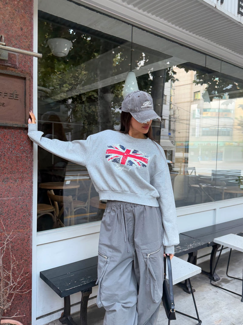 Queensmade - Korean Women Fashion - #momslook - England Crop Sweatshirt - 6