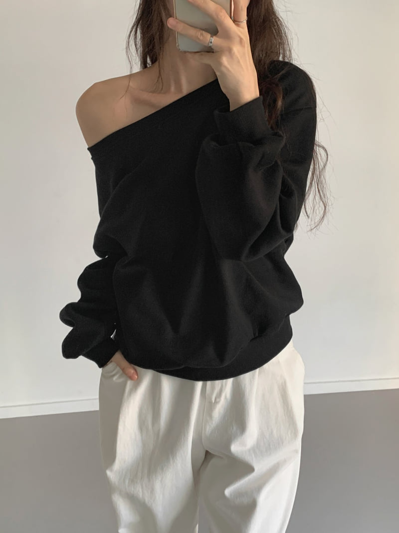 Queensmade - Korean Women Fashion - #momslook - Joy Off Shoulder Tee - 3