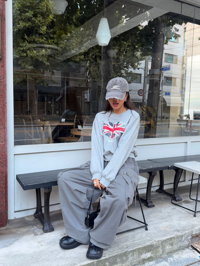 Queensmade - Korean Women Fashion - #womensfashion - England Crop Sweatshirt - 7