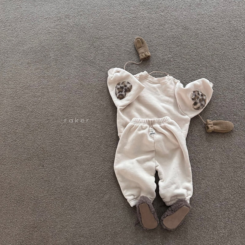Raker - Korean Baby Fashion - #babyfever - Fuzzy Heart Sleeve Tee - 8