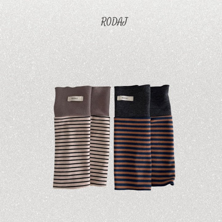 Roda J - Korean Children Fashion - #Kfashion4kids - Baguette Foot Warmer