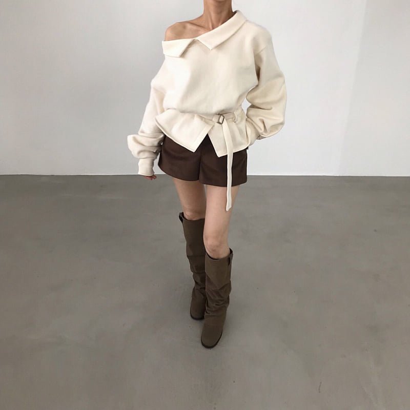Twomoon - Korean Women Fashion - #momslook - Giselle Collar Sweatshirt - 2