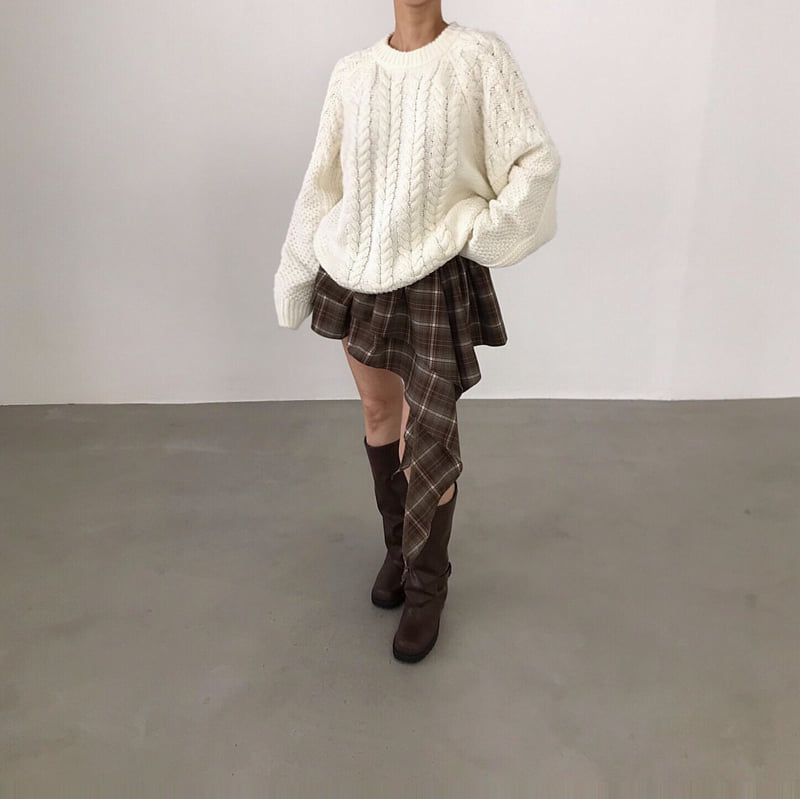 Twomoon - Korean Women Fashion - #womensfashion - Cable Round Knit - 10