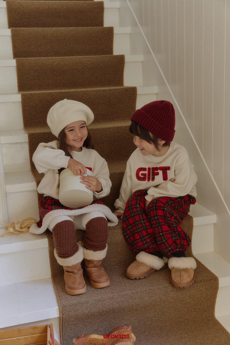 U Eo - Korean Children Fashion - #prettylittlegirls - Gift Sweatshirt - 4