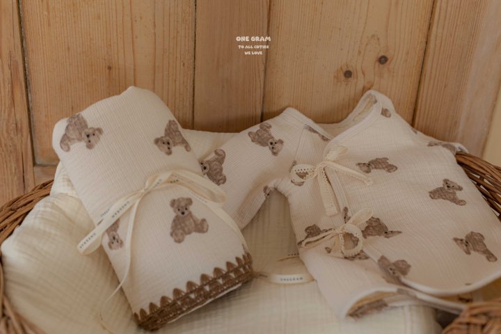 1 Gram - Korean Baby Fashion - #babyoutfit - Bobo Newborn Gown - 5