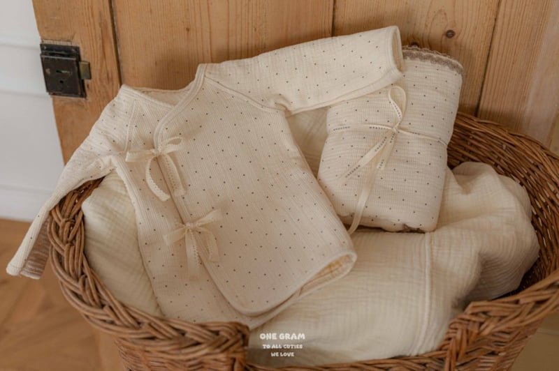 1 Gram - Korean Baby Fashion - #babyoutfit - Dots Newborn Gown