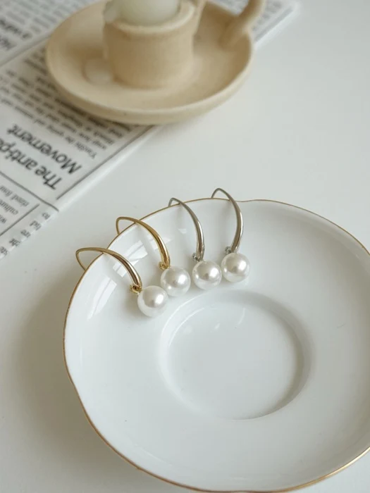 Chill Pearl Earrings Chill Pearl Earrings