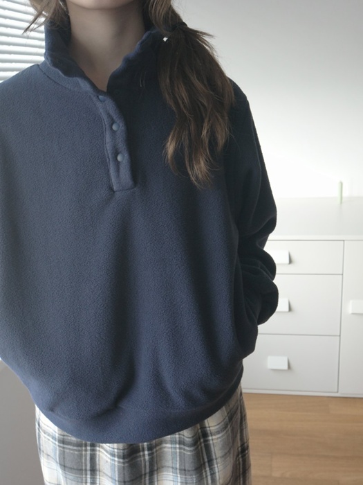 Bashu Fleece Sweatshirt