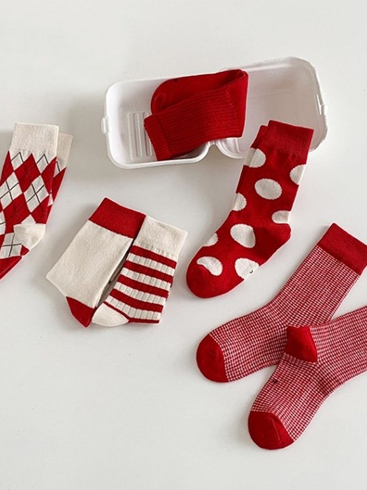 Red Socks Set