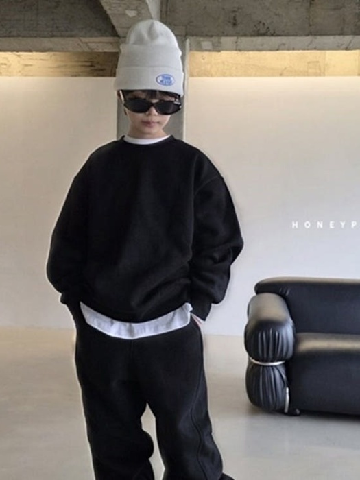 Five Sweatshirt Five Sweatshirt