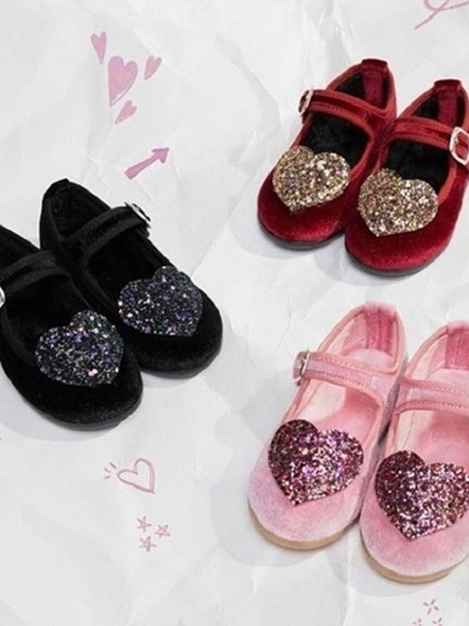 Tiny Heart Flat