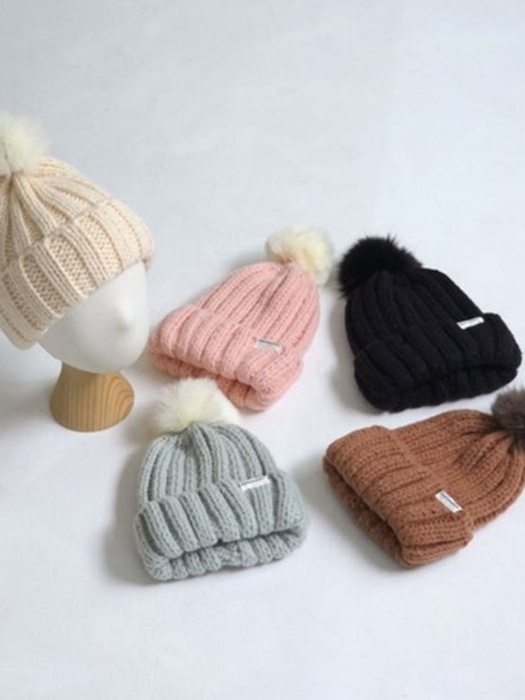 Cozy Knit Pom Beanie Cozy Knit Pom Beanie