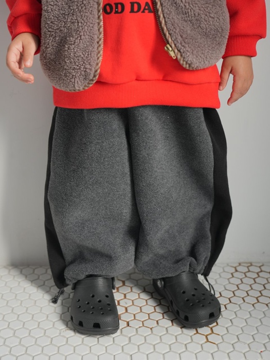 Line Fleece Pants