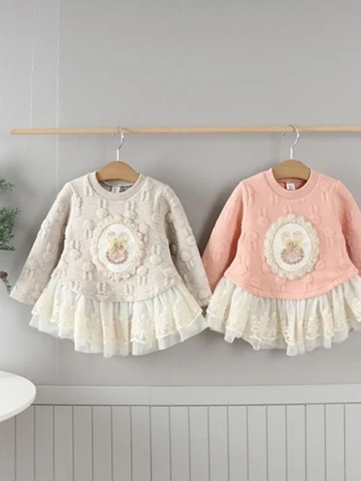 Pearl Bunny Circle One-piece Pearl Bunny Circle One-piece