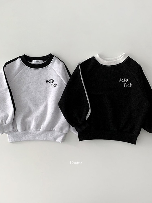 A Pick One Line Fleece Sweatshirt A Pick One Line Fleece Sweatshirt