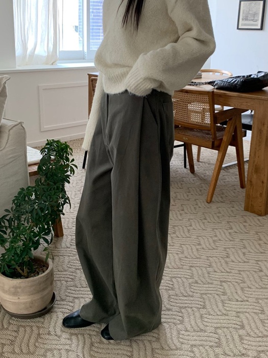 Peach Curved Pants
