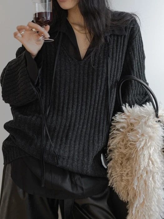 Oversized Merino Wool V-Neck Knit Oversized Merino Wool V-Neck Knit