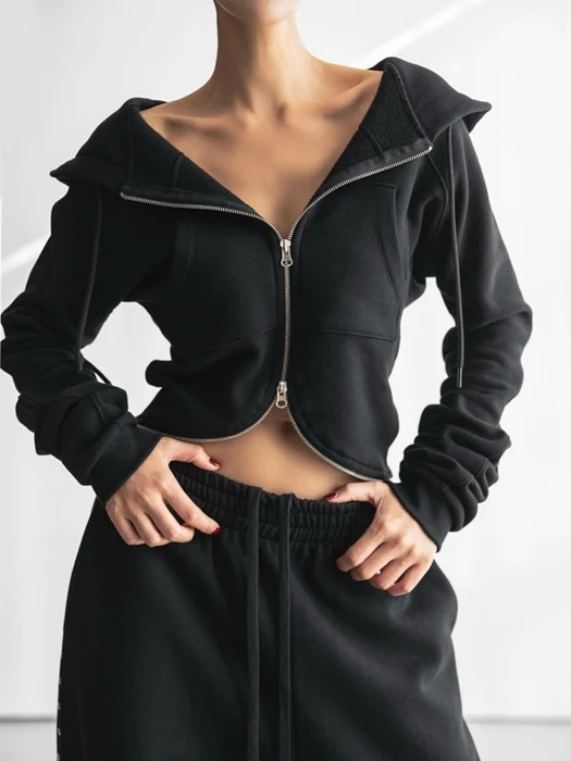 Round Line Slim Hoodie Zip-Up Round Line Slim Hoodie Zip-Up