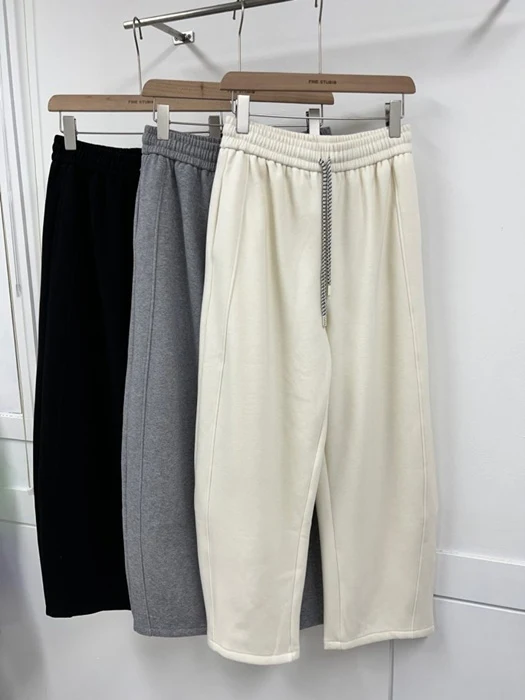 Round Mink Fleece Balloon Fit Pants