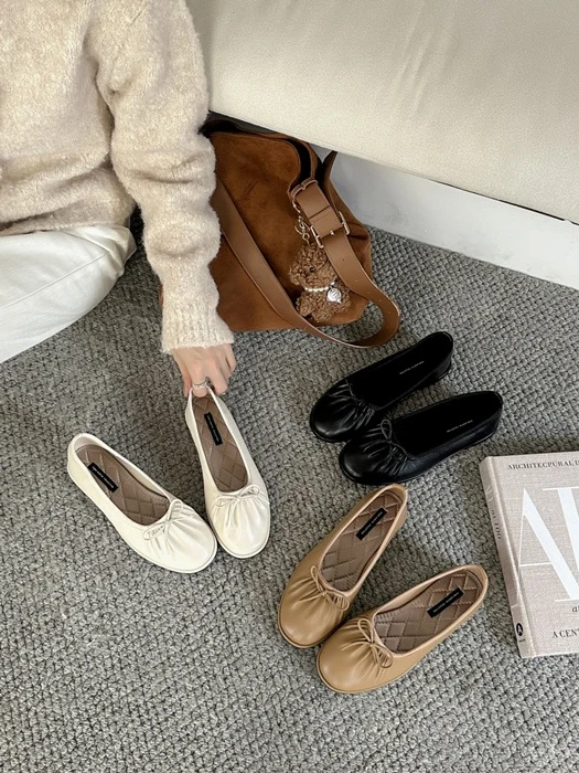 Ribbon Shirred Loafer Flats