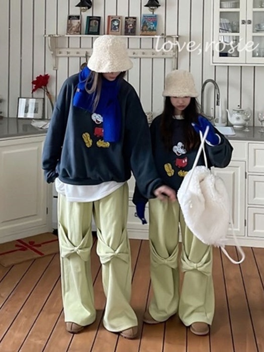 Warm M Sweatshirt (Adult)