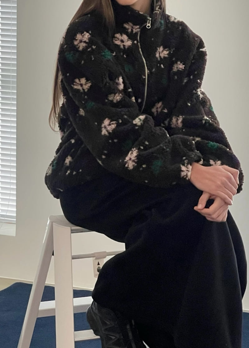 Another Avenue - Korean Women Fashion - #thelittlethings - Small Floral Fleece Jacket - 4