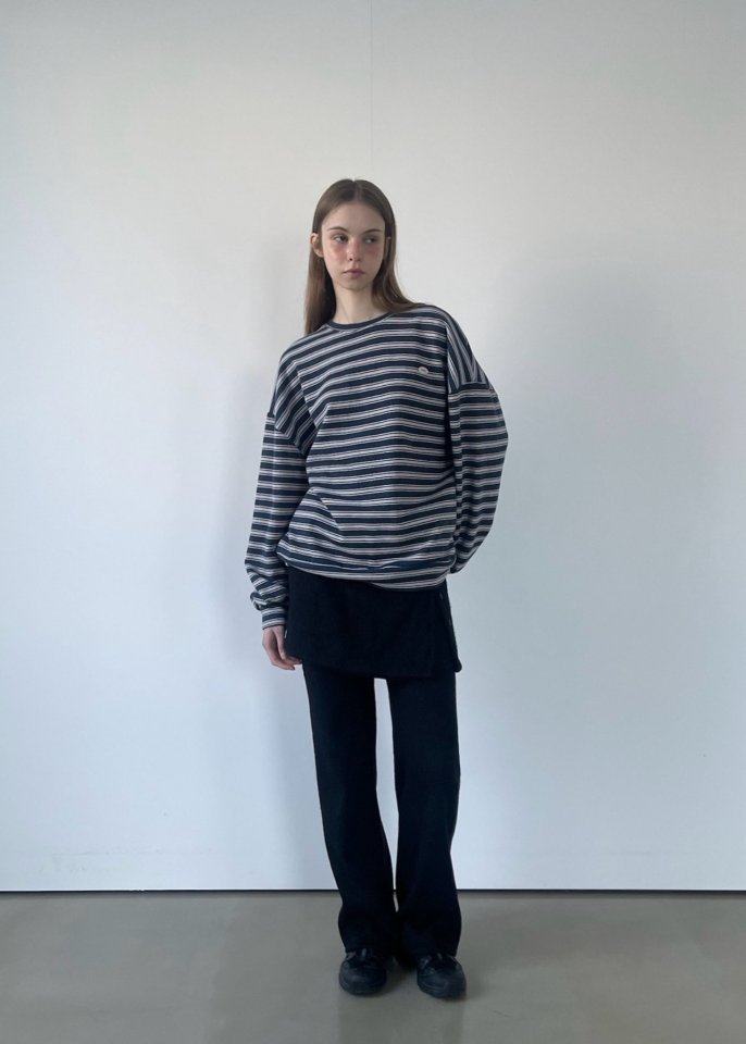 Another Avenue - Korean Women Fashion - #momslook - Form Fleece Sweatshirt - 11