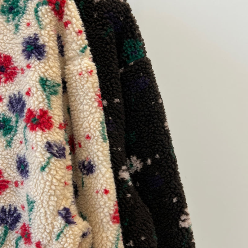 Another Avenue - Korean Women Fashion - #thatsdarling - Small Floral Fleece Jacket - 2
