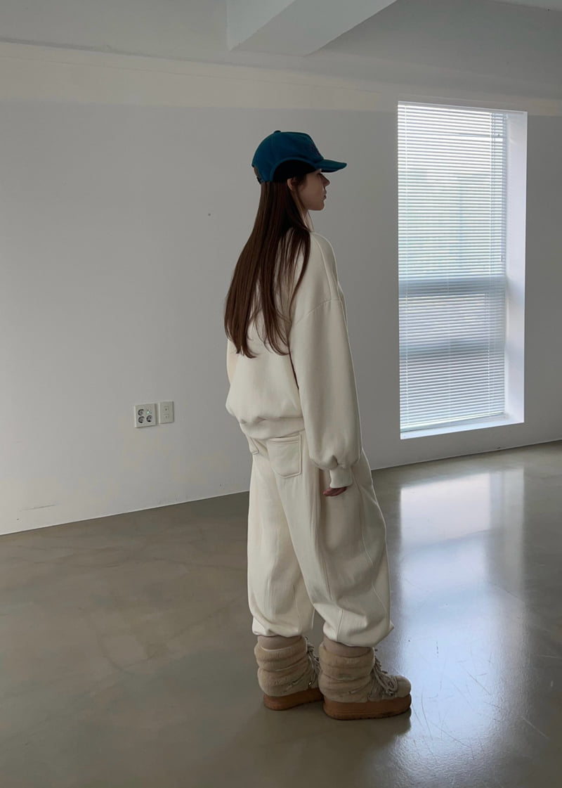 Another Avenue - Korean Women Fashion - #vintagekidsstyle - Shearling Soft Sweatshirt - 6