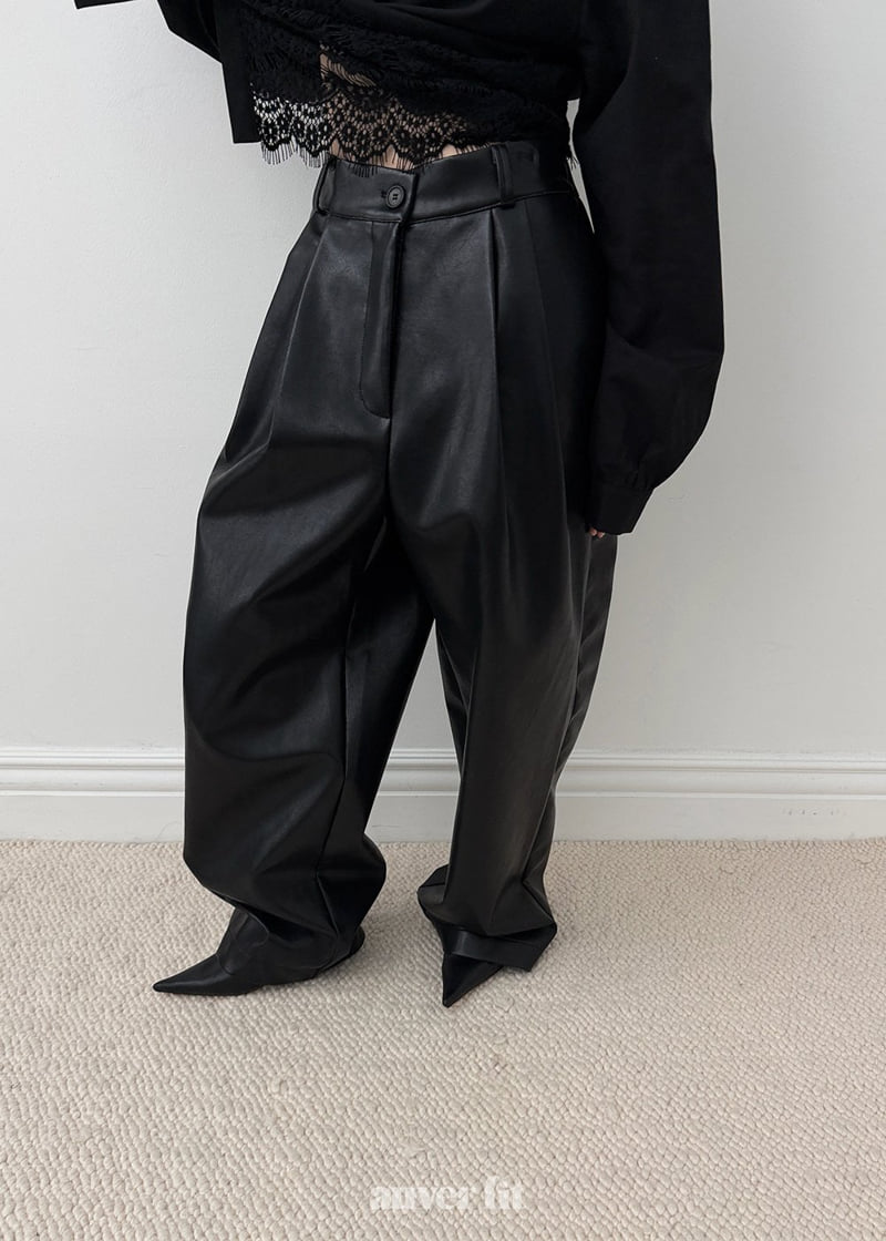 Auver_Fit - Korean Women Fashion - #momslook - Leather Fleece Slacks