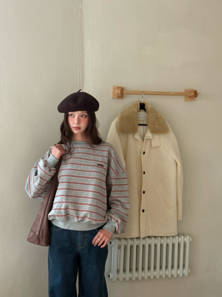 Baguette - Korean Women Fashion - #momslook - Pose Double Fleece Stripe Sweatshirt - 5
