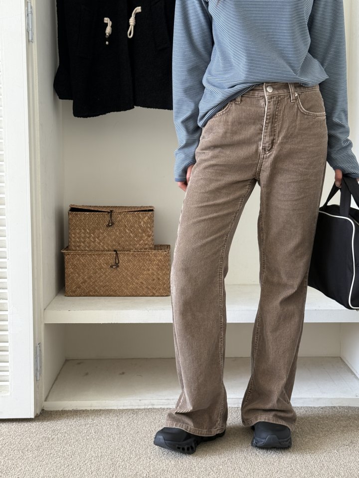 Baguette - Korean Women Fashion - #momslook - Corduroy Bijou Bootcut Pants - 11