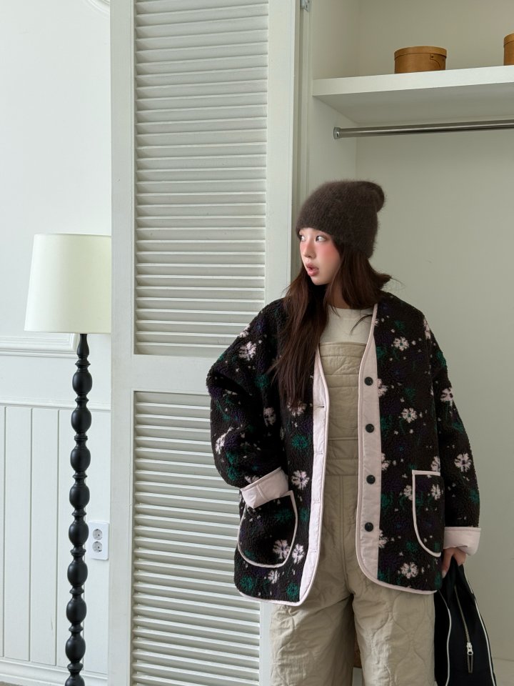 Baguette - Korean Women Fashion - #shopsmall - Floral Reversible Jumper - 7