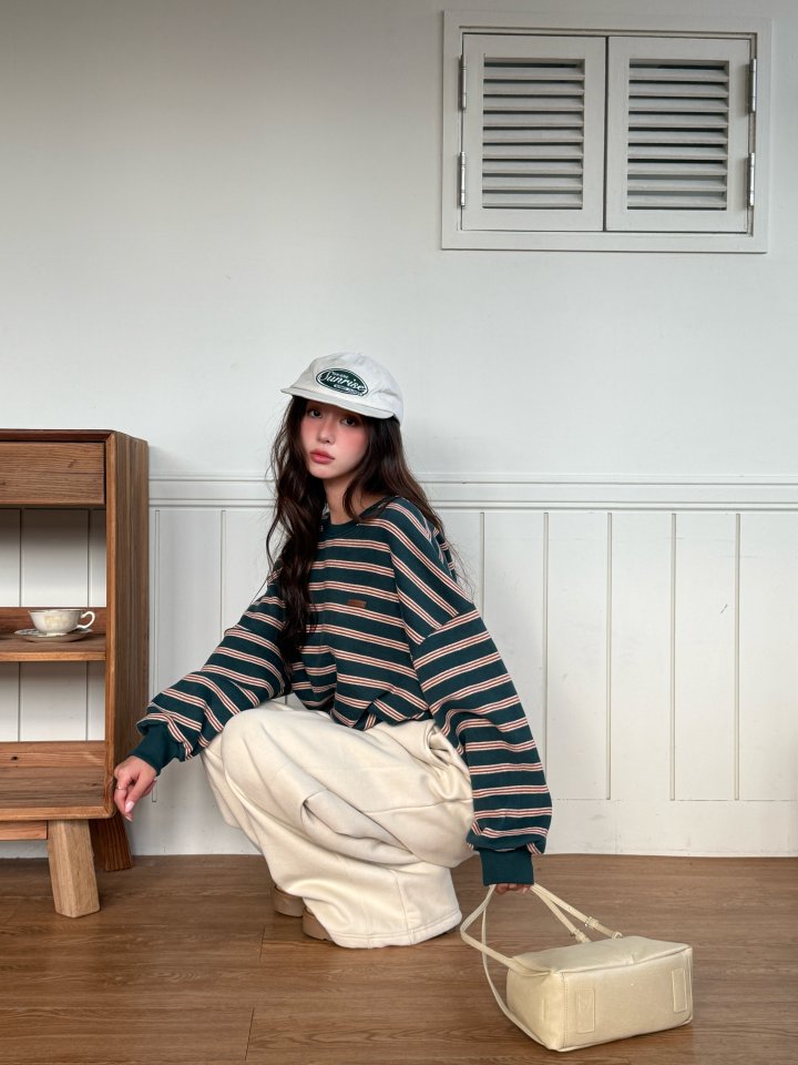 Baguette - Korean Women Fashion - #vintagekidsstyle - Pose Double Fleece Stripe Sweatshirt - 9