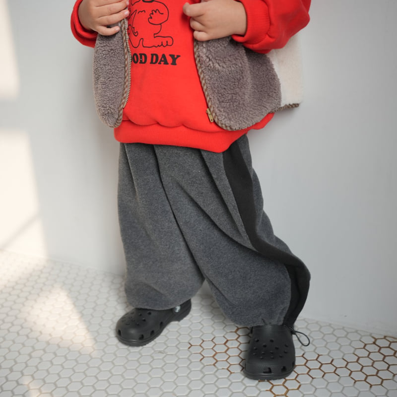Buttercup - Korean Children Fashion - #kidsshorts - Line Fleece Pants - 8