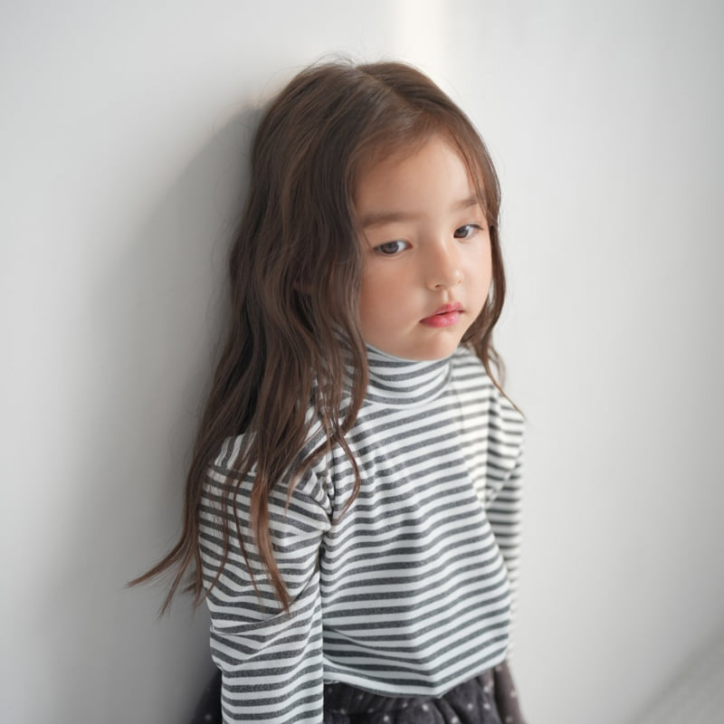 Buttercup - Korean Children Fashion - #toddlerclothing - Joy Pin Mock Neck Tee - 11